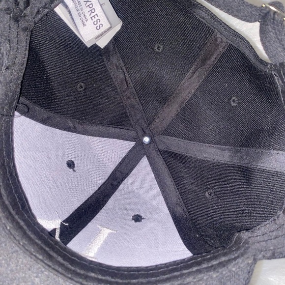 La hat - Picture 5 of 11